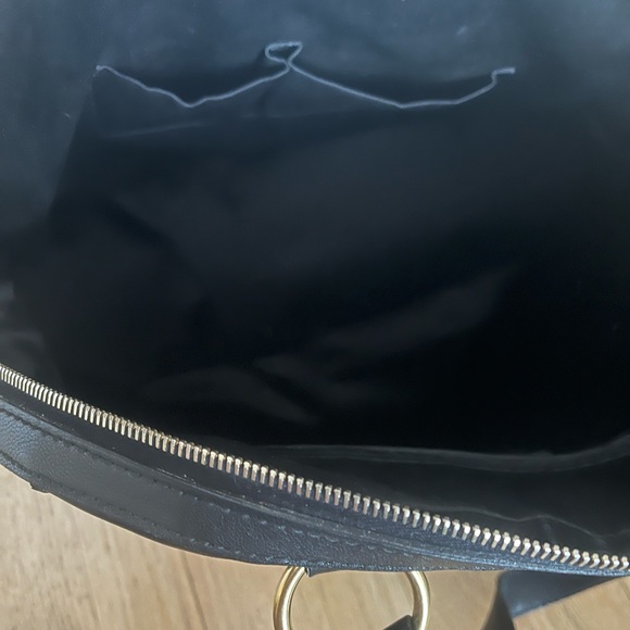 Saint Laurent leather tote - Picture 10 of 11
